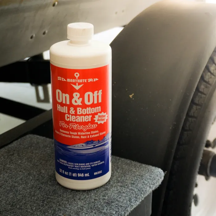 オーシャンママ‼︎ MaryKate On & Off Hull & Bottom Cleaner | CRC Industries